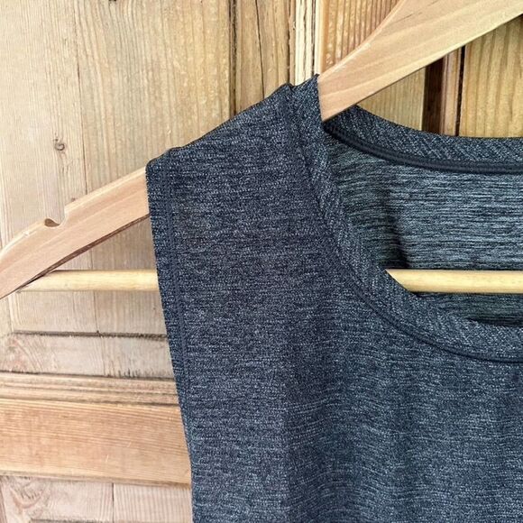 Lululemon 6 (?) Silver Gray Racerback Tank Top Seawheeze - Rare - Picture 4 of 9